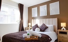 Stylish 1 Bed Apartment With Free Parking